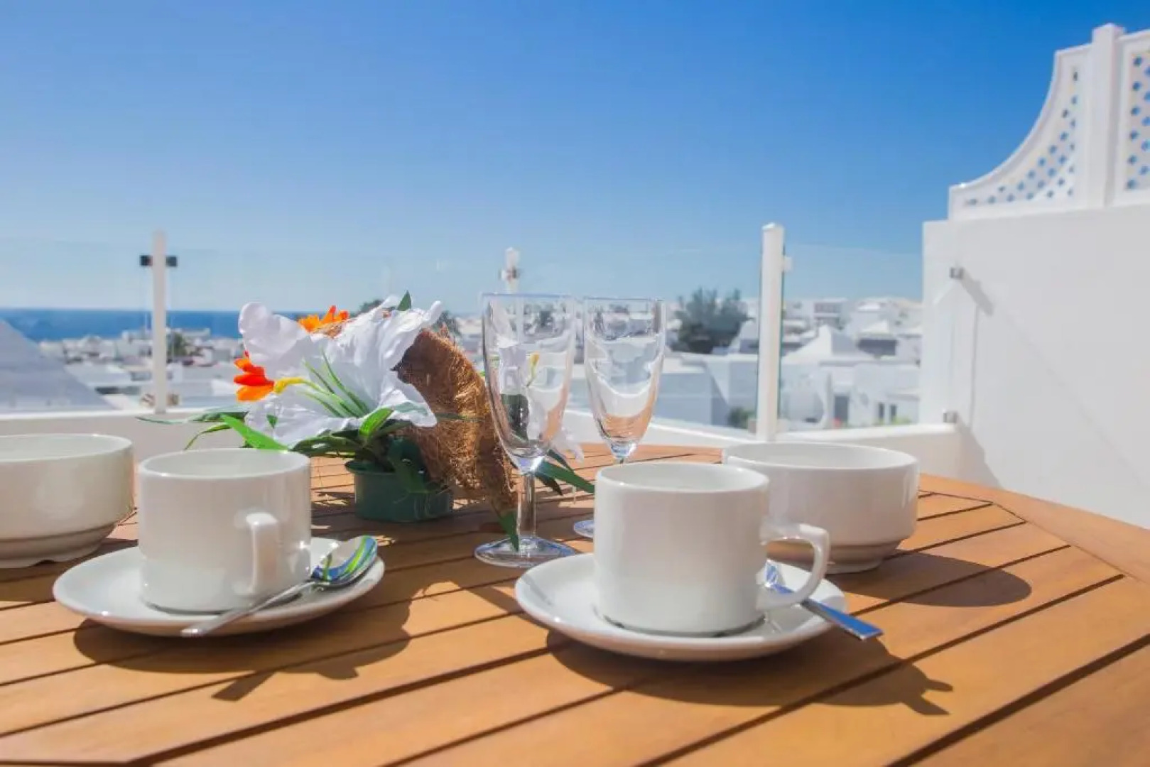 Flower Beach Suite 16