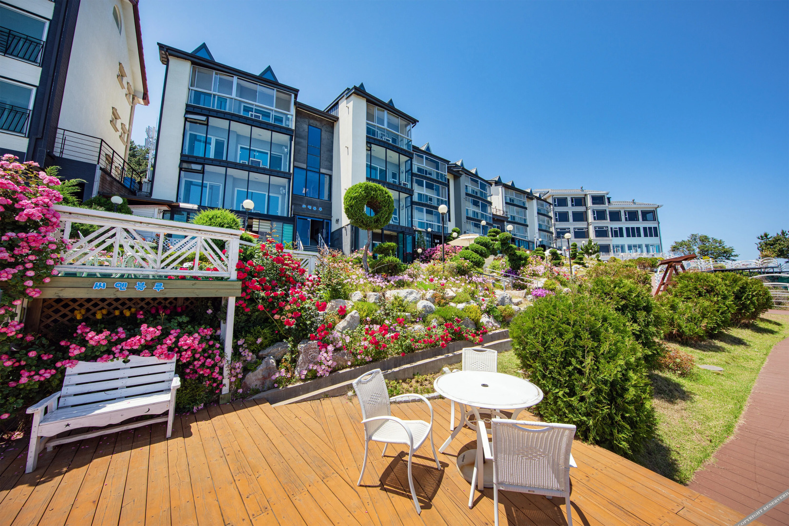 Samcheok CNBLUE Pension