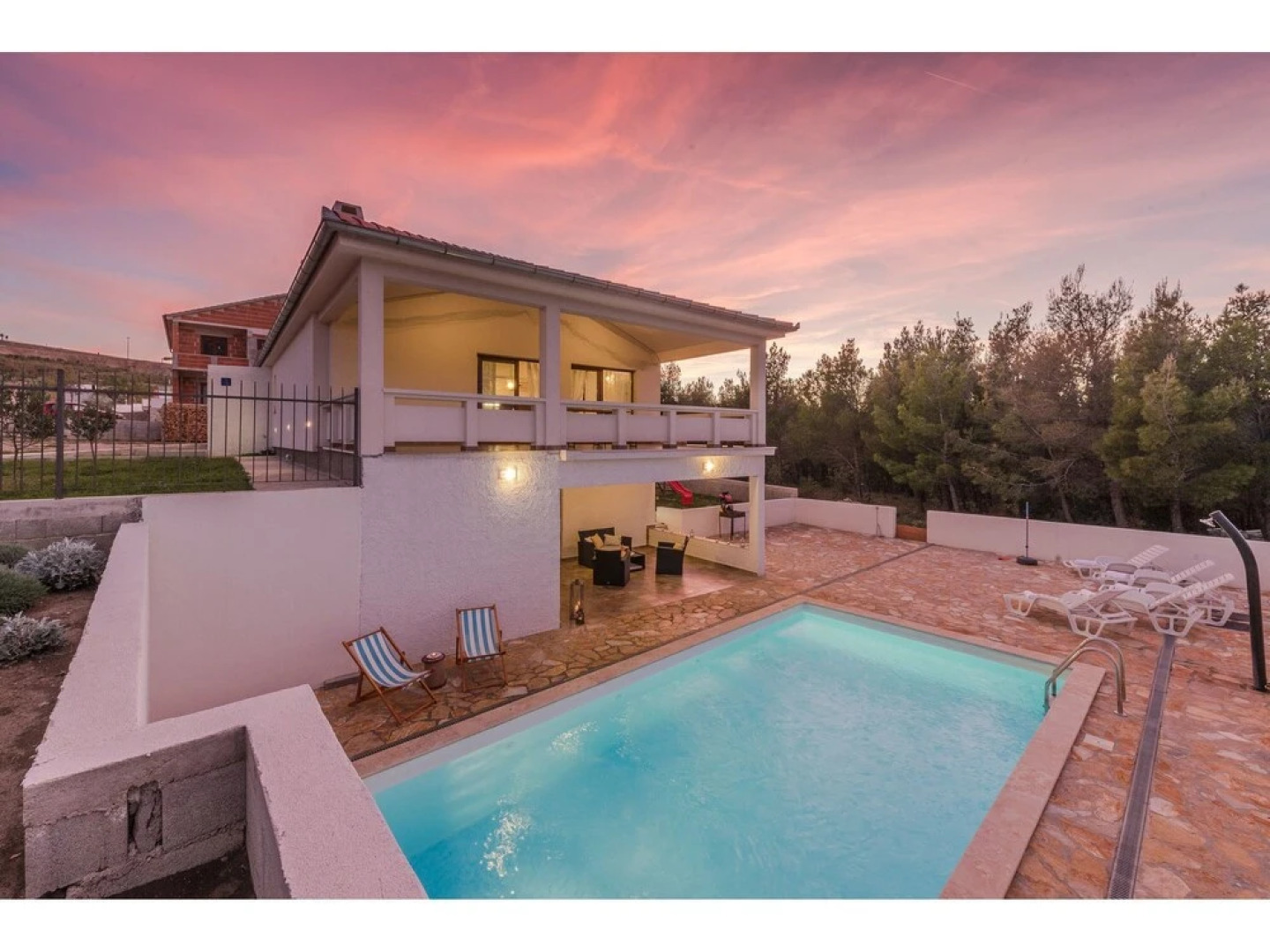 Villa More With Pool and Garden