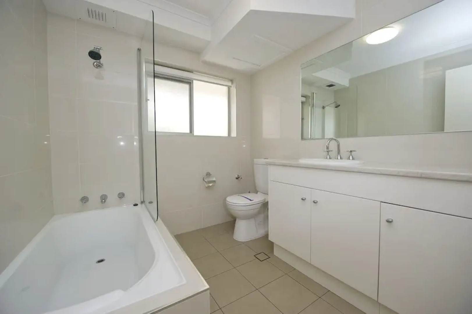 Sundeck Unit 6 - Shoal Bay