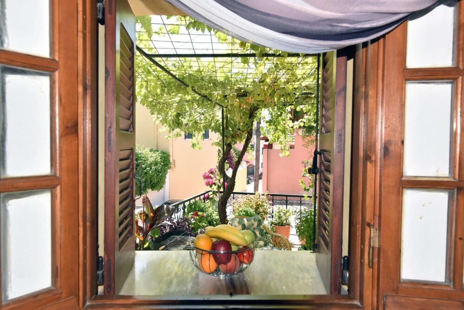 Traditional Greek Maisonette Antiperni