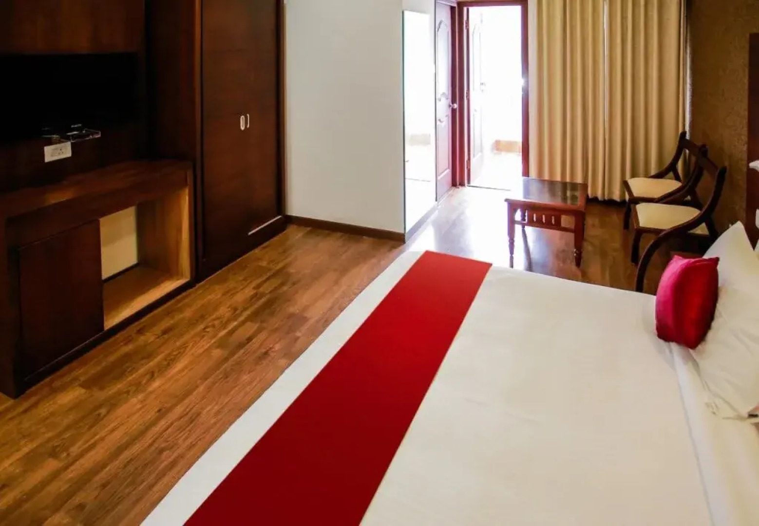 OYO 26692 Alankar Elite Inns