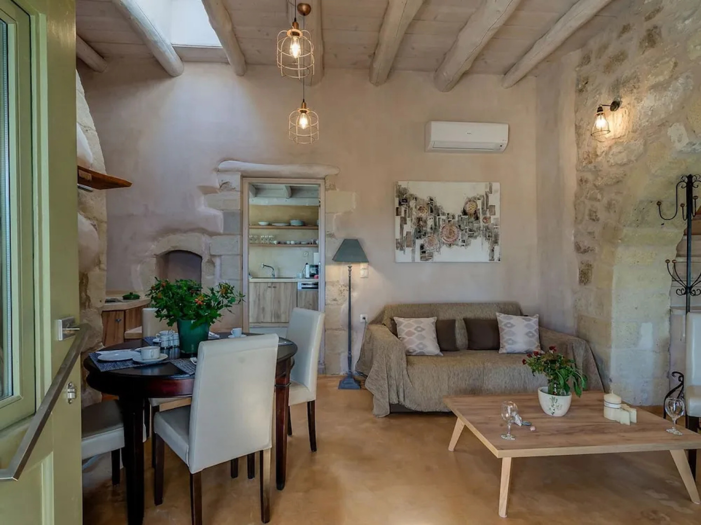 Traditional Stone Built Villa With Private Pool Near Tavern & the Beach