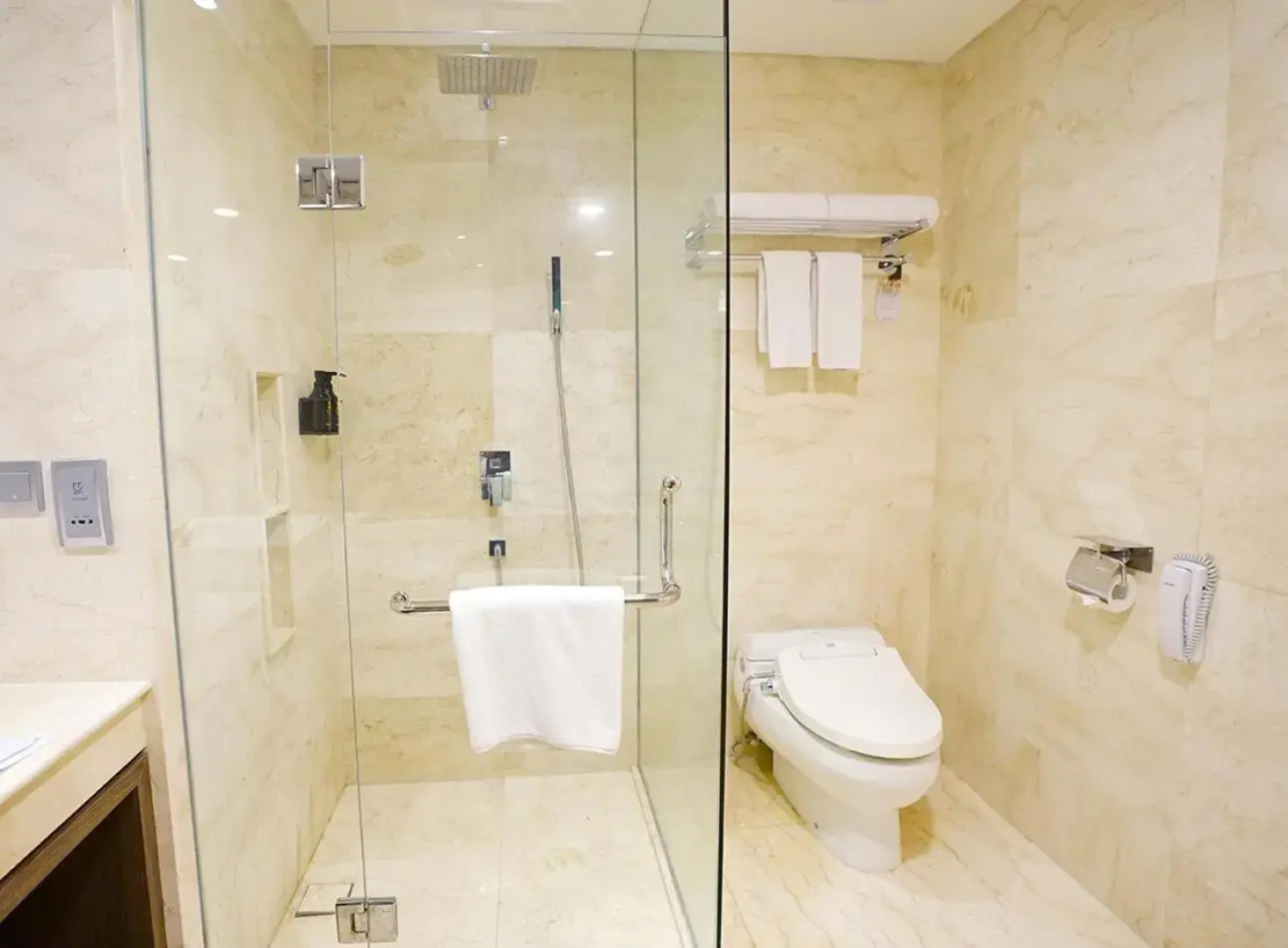 Platinum Hotel Jimbaran Beach Bali