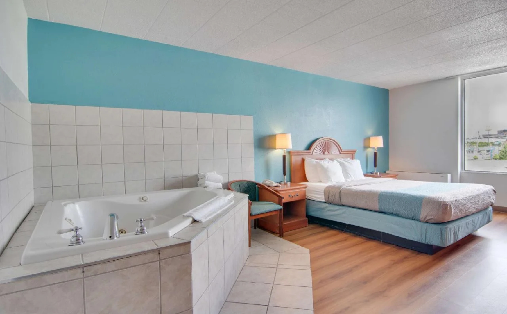 Studio 6 Suites Clarion, PA