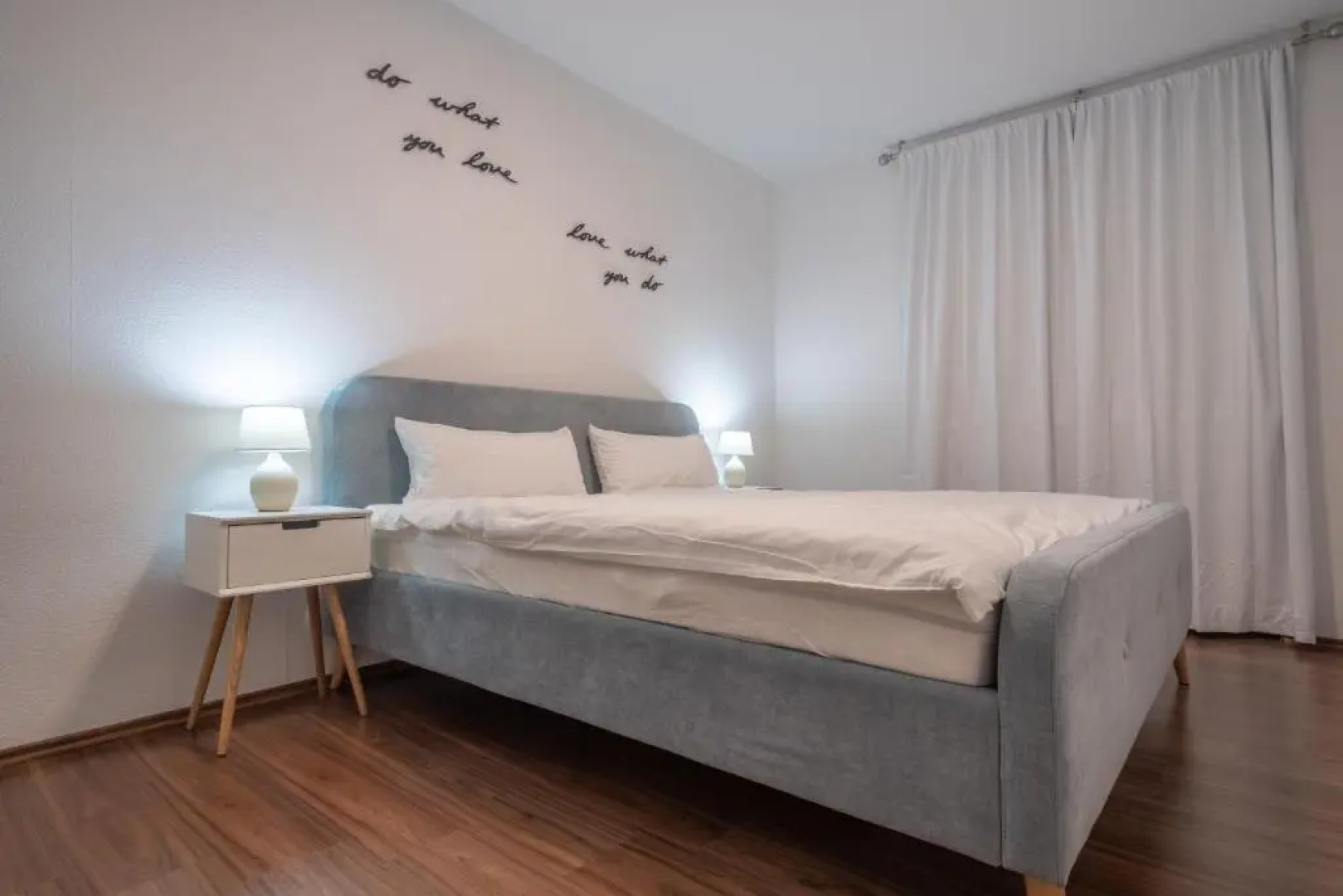 Schöne 2 Zimmerwohnung mit UHD-TV, großem Balkon und Hängematte