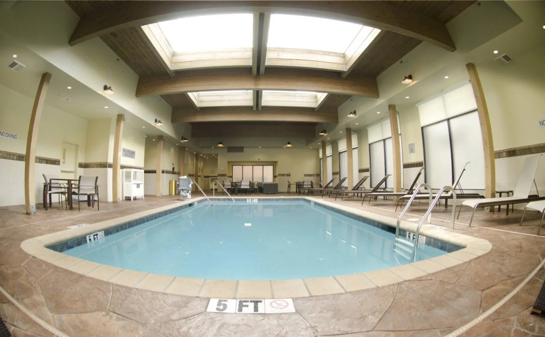 Courtyard by Marriott Waterbury Downtown