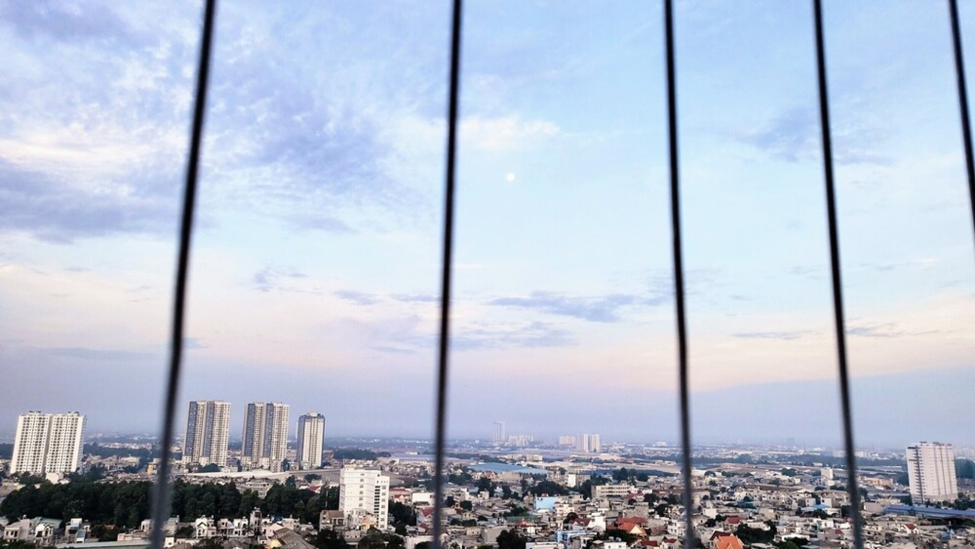 Bcons Garden Luxury Apartment