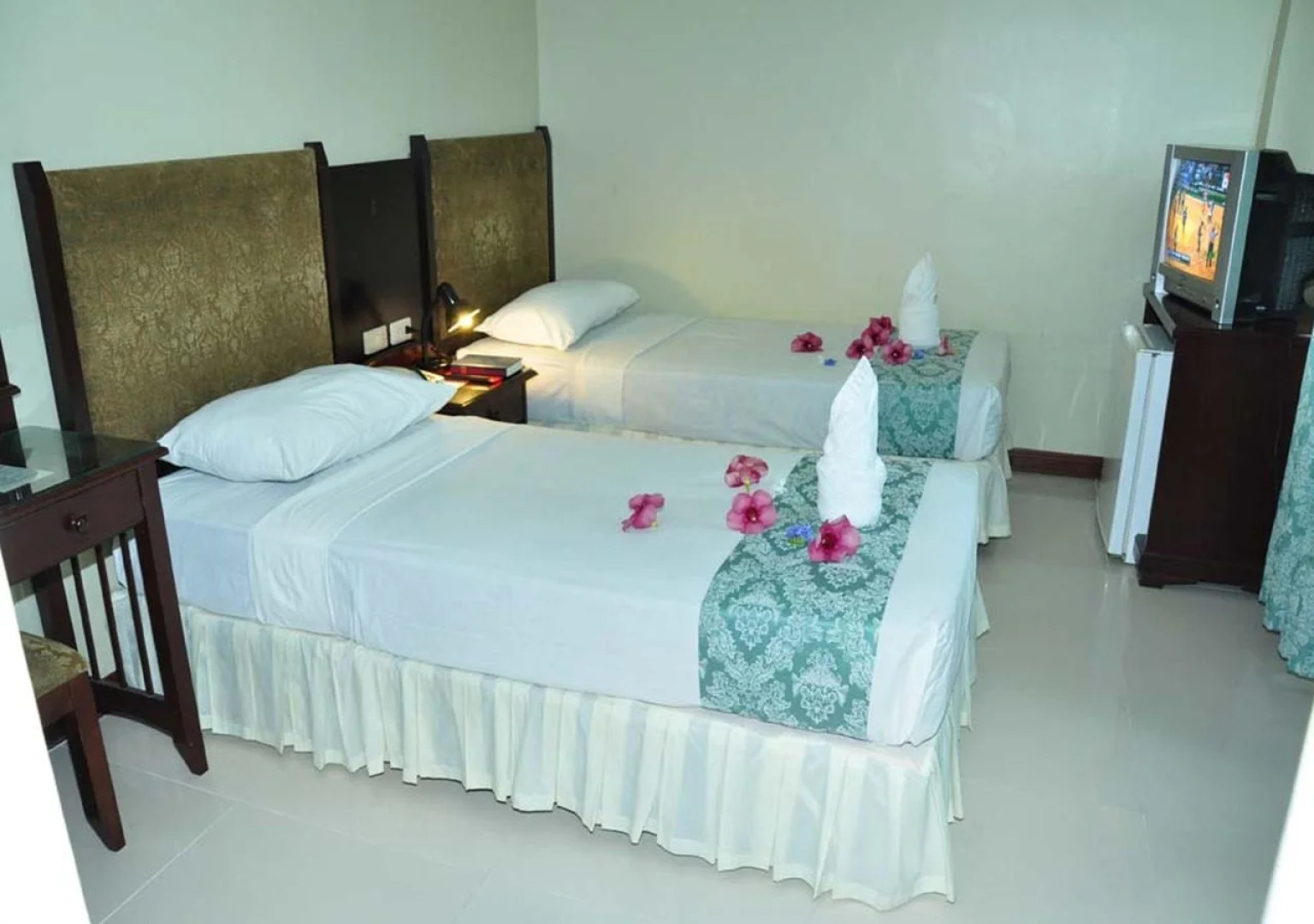 Bohol Plaza Resort and Restaurant