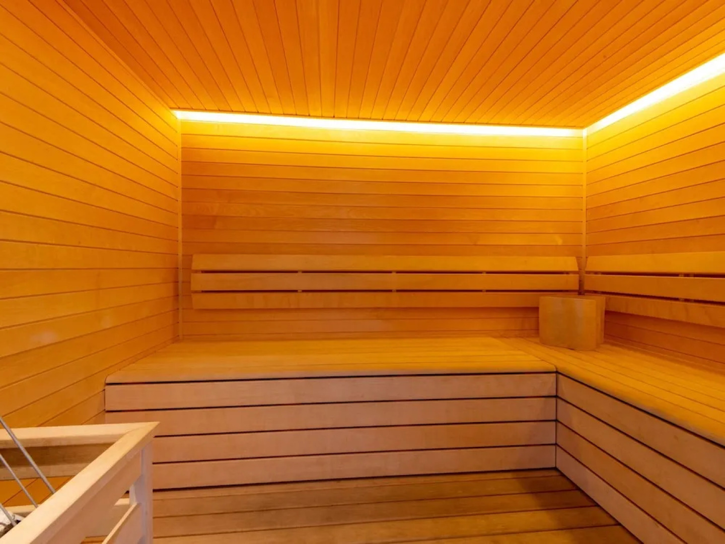 Traditional Holiday Home With Sauna in Niedernsill