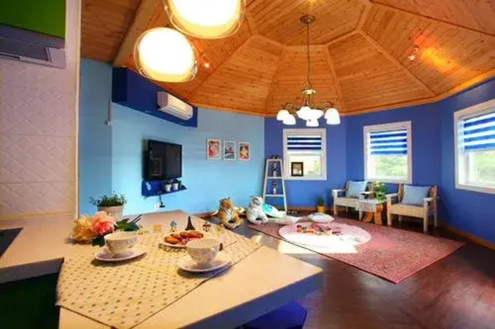 Squirrel And Akorn Pension