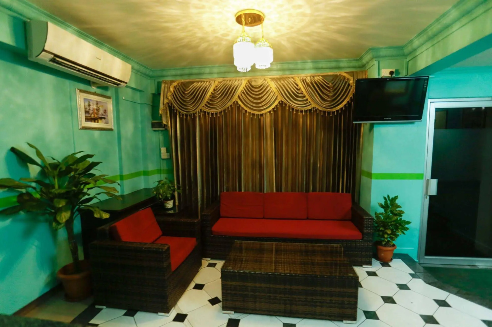 Отель Off Day Inn