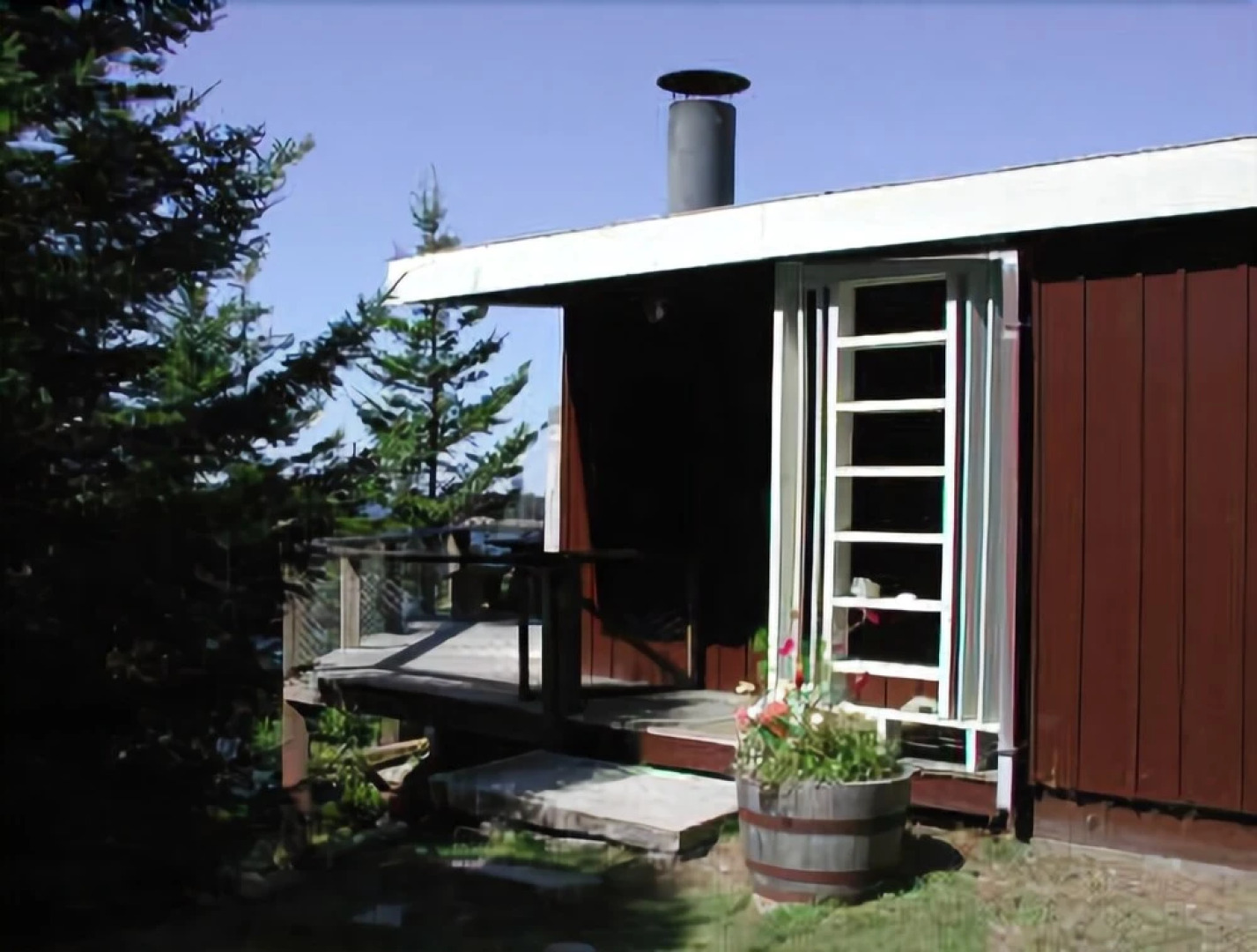 Flying Bridge Cottage - Three Bedroom Home