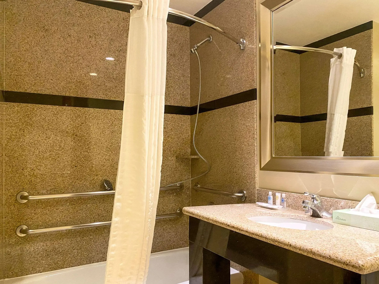 Comfort Suites Oceanside Camp Pendleton Area