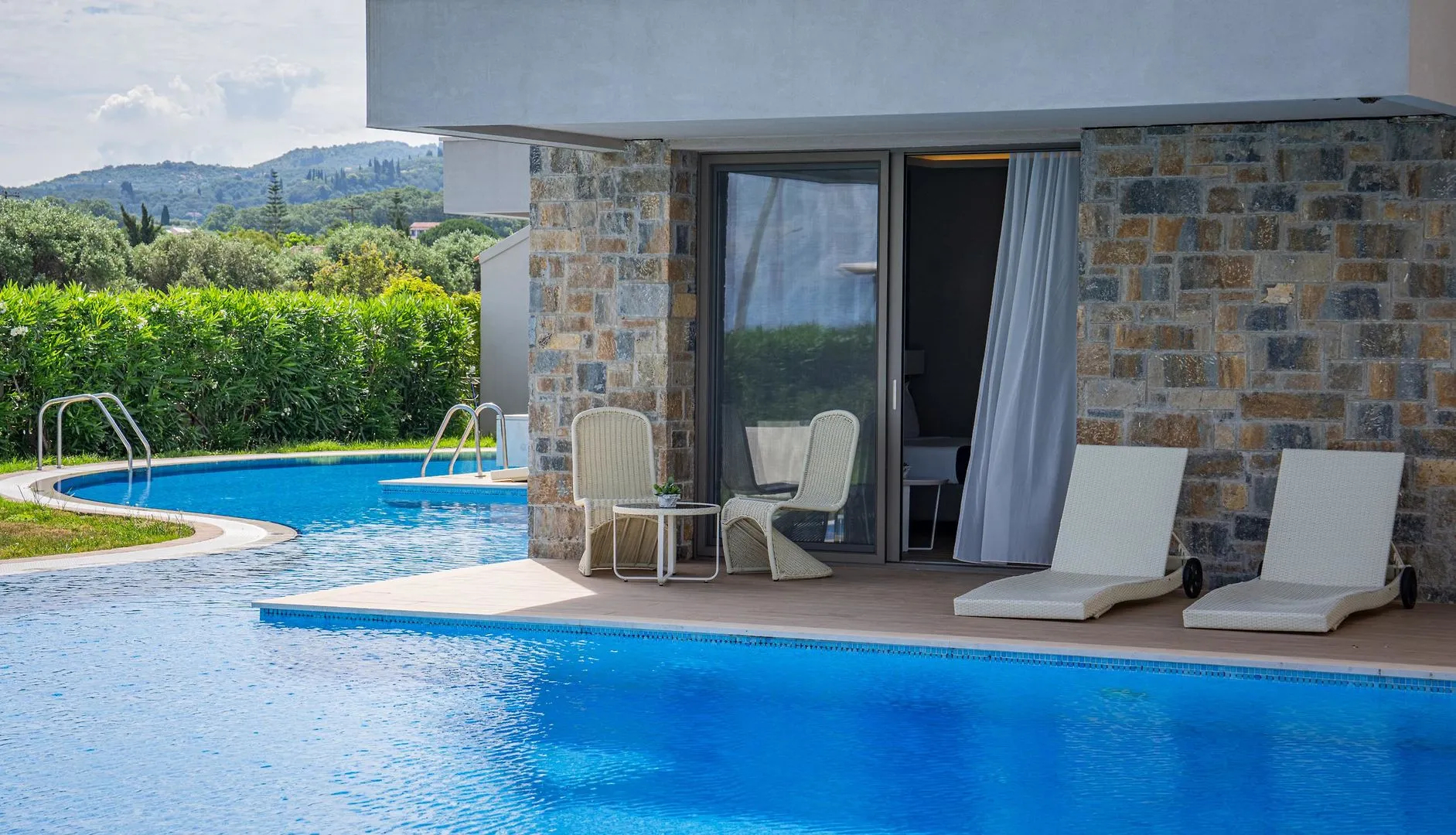 Almуros Beach Resort and Spa
