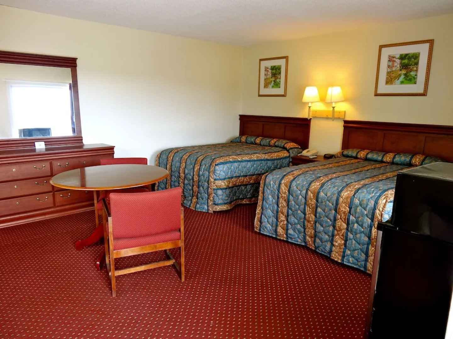 Whispering Pines by Hotel O Whitestone VA