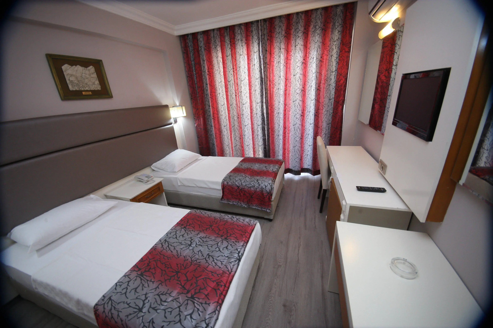 Point Beach Hotel
