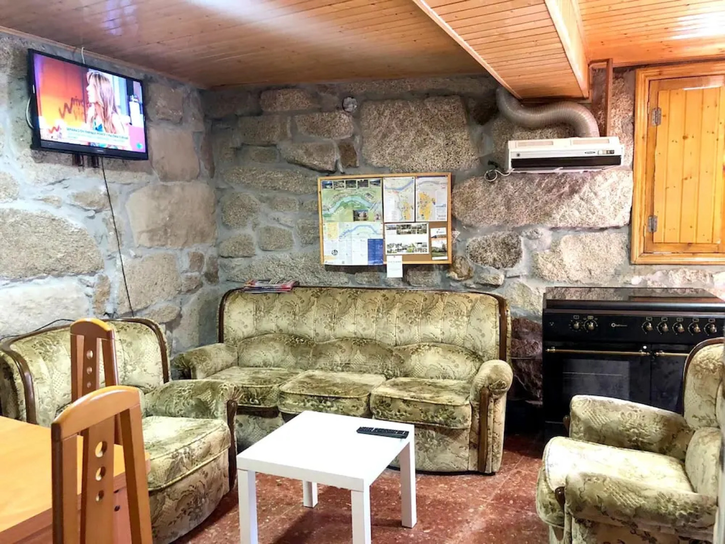 House With one Bedroom in Ourense, With Wonderful Mountain View and Ba