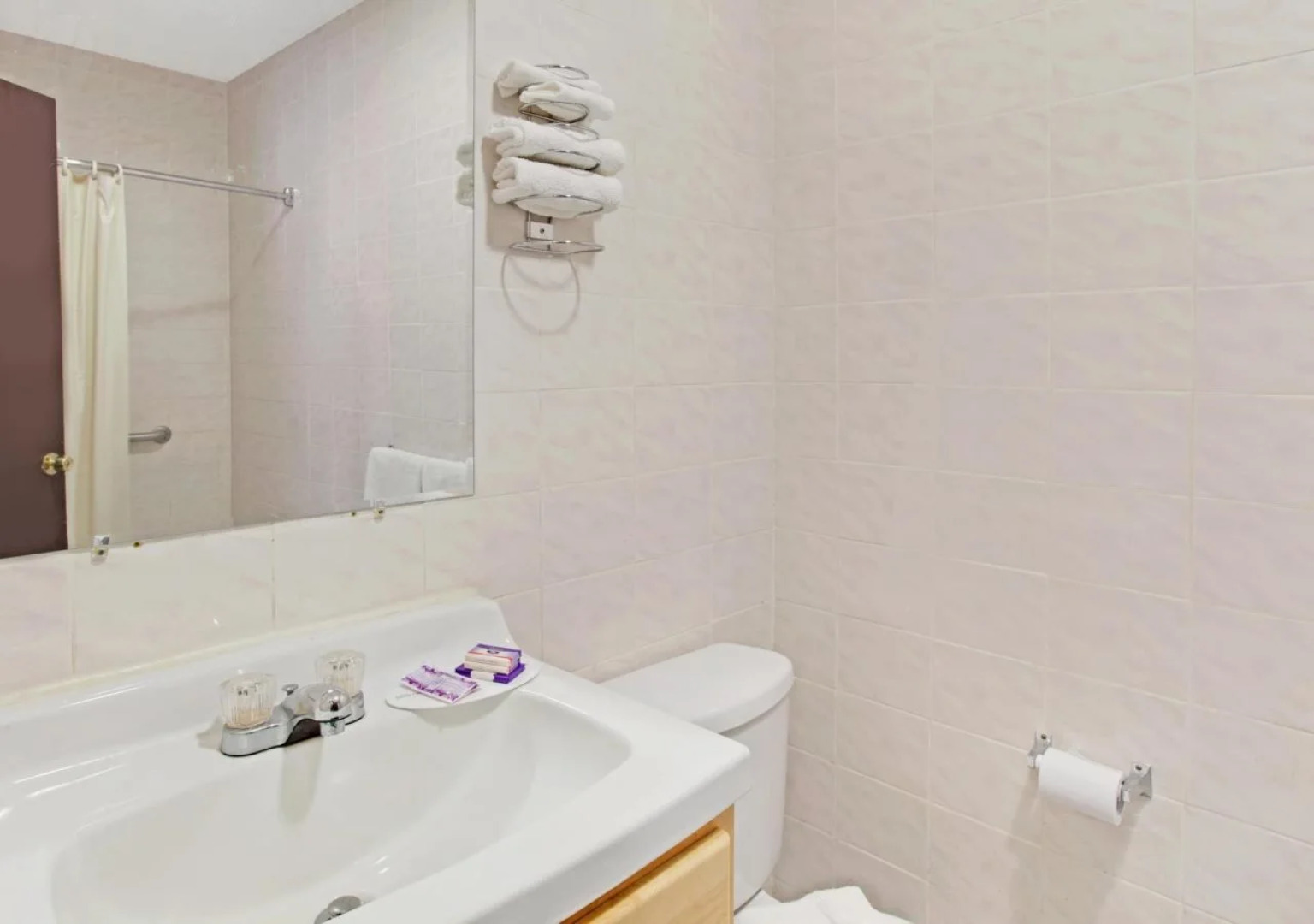 Knights Inn Pine Brook