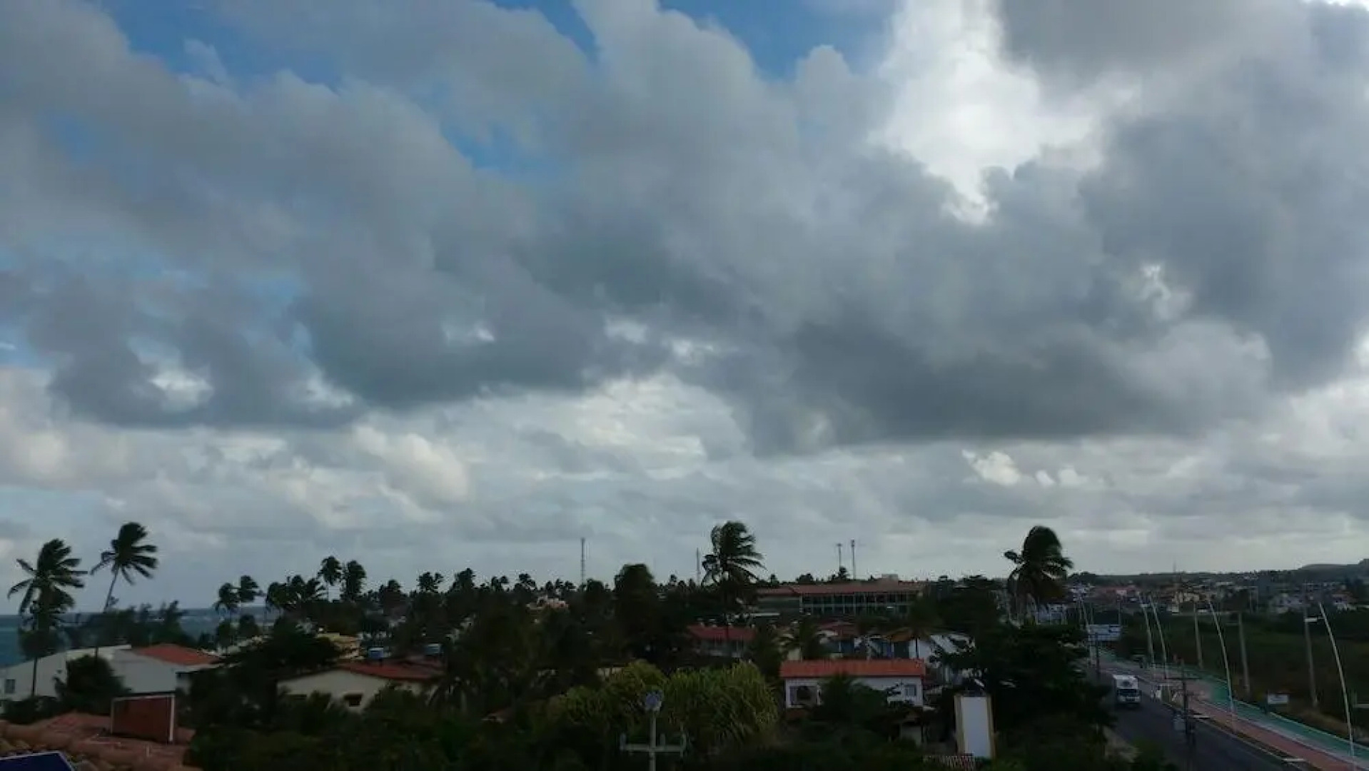 Silva Flats Residence