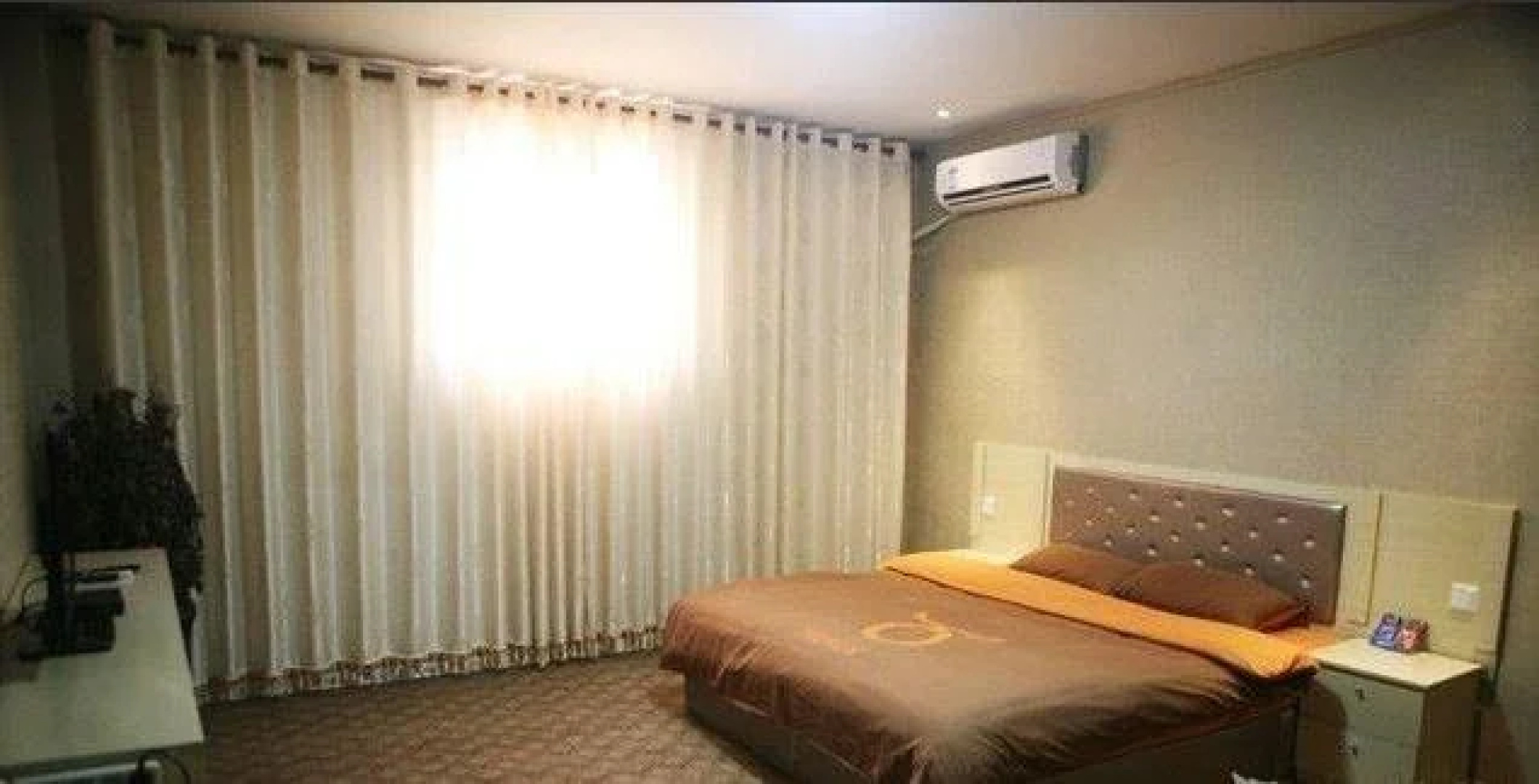 Snail Express Hotel