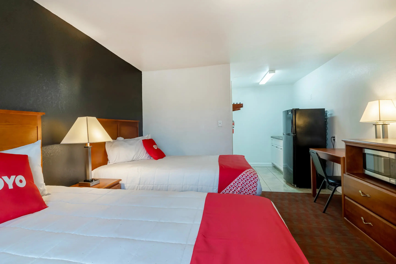 OYO Garden Inn and Suites Pearsall I-35 East
