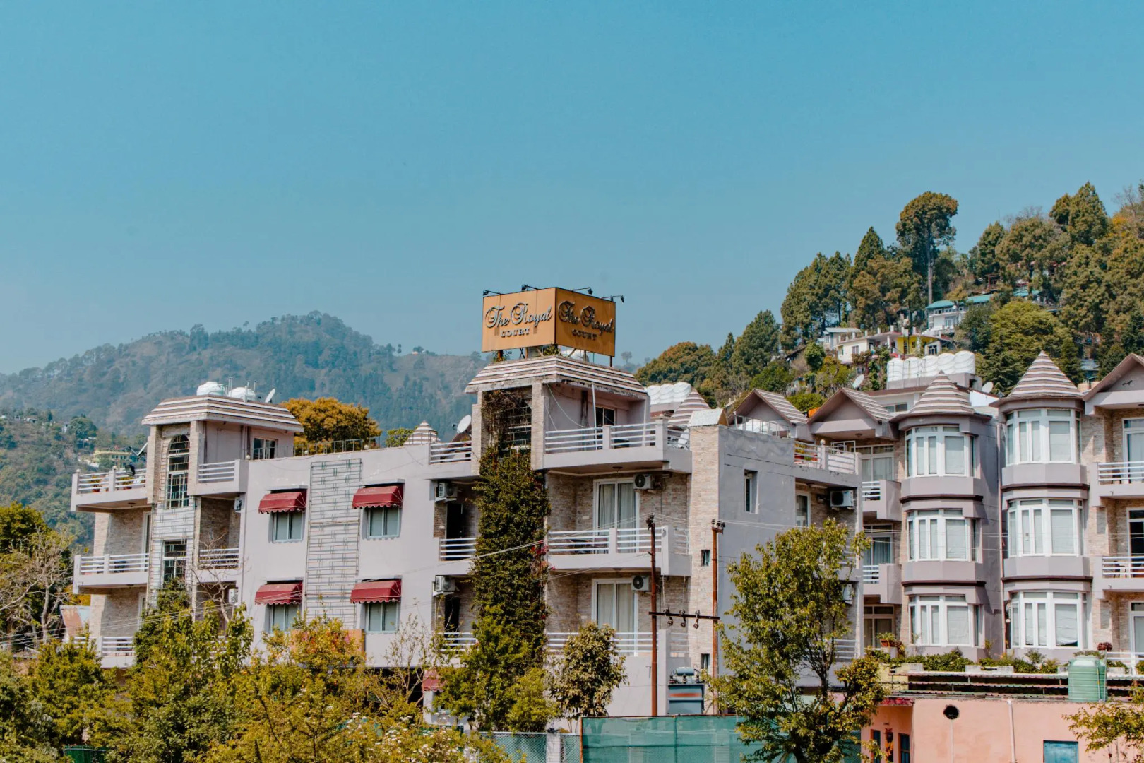 Royal Court Ananta Express