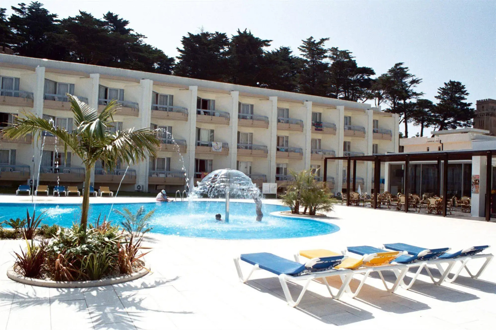 Malibu Foz Hotel - La Maison Younan