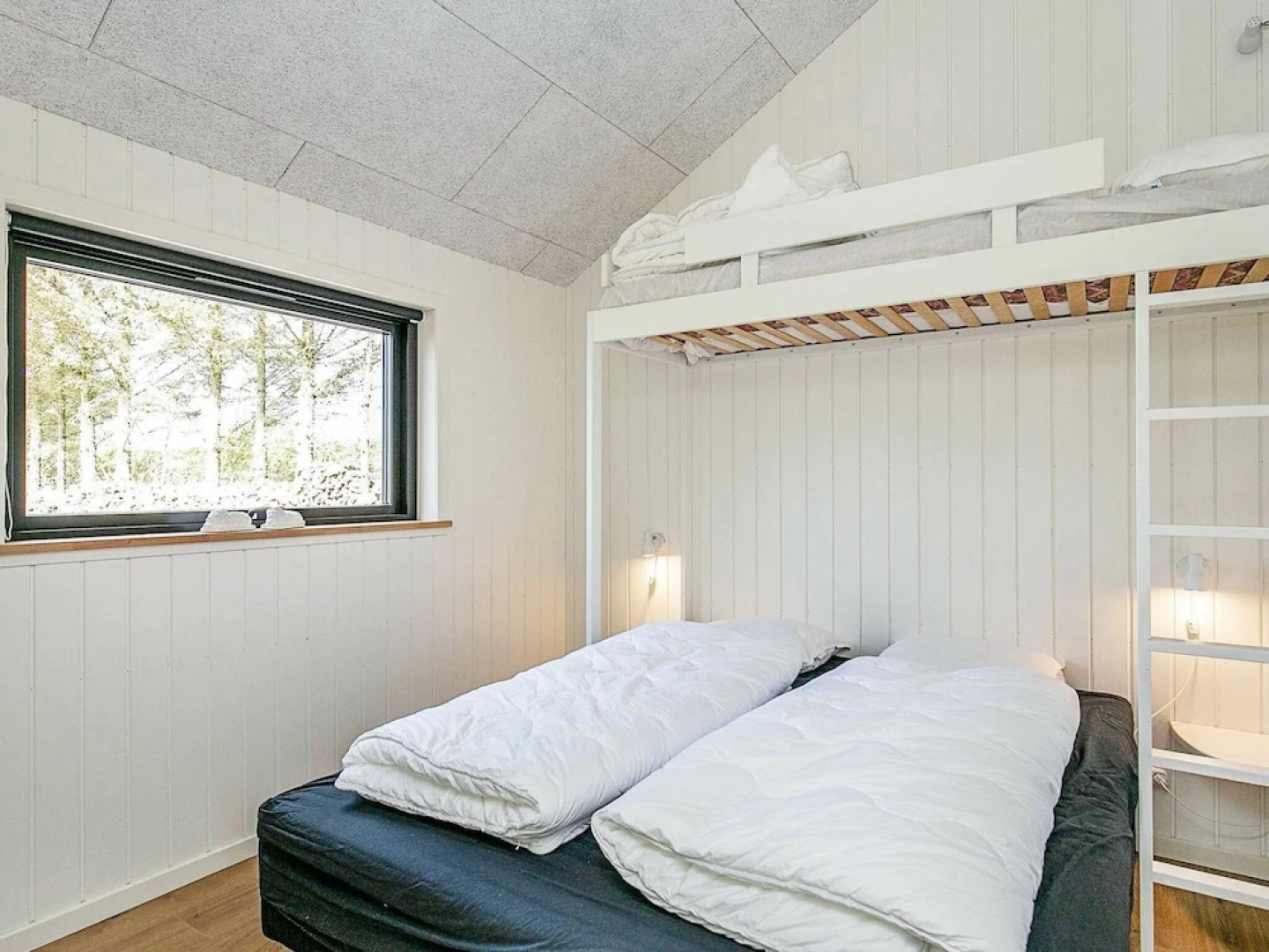 Comfy Holiday Home in Vinderup With Terrace