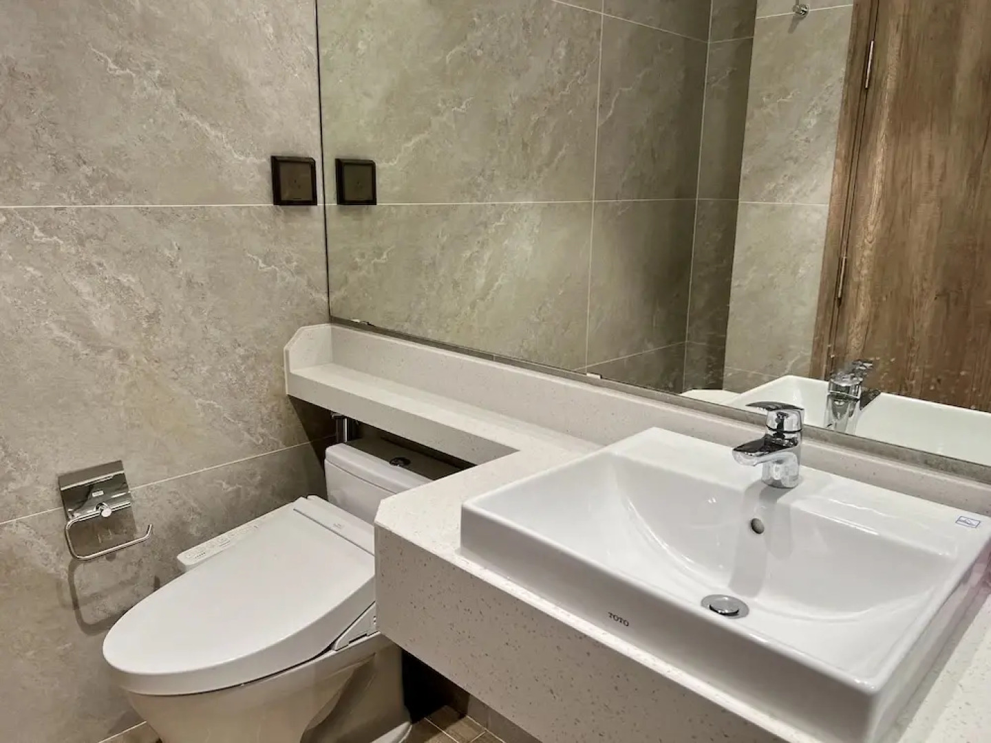 Onsen Landmark Luxury Apartments