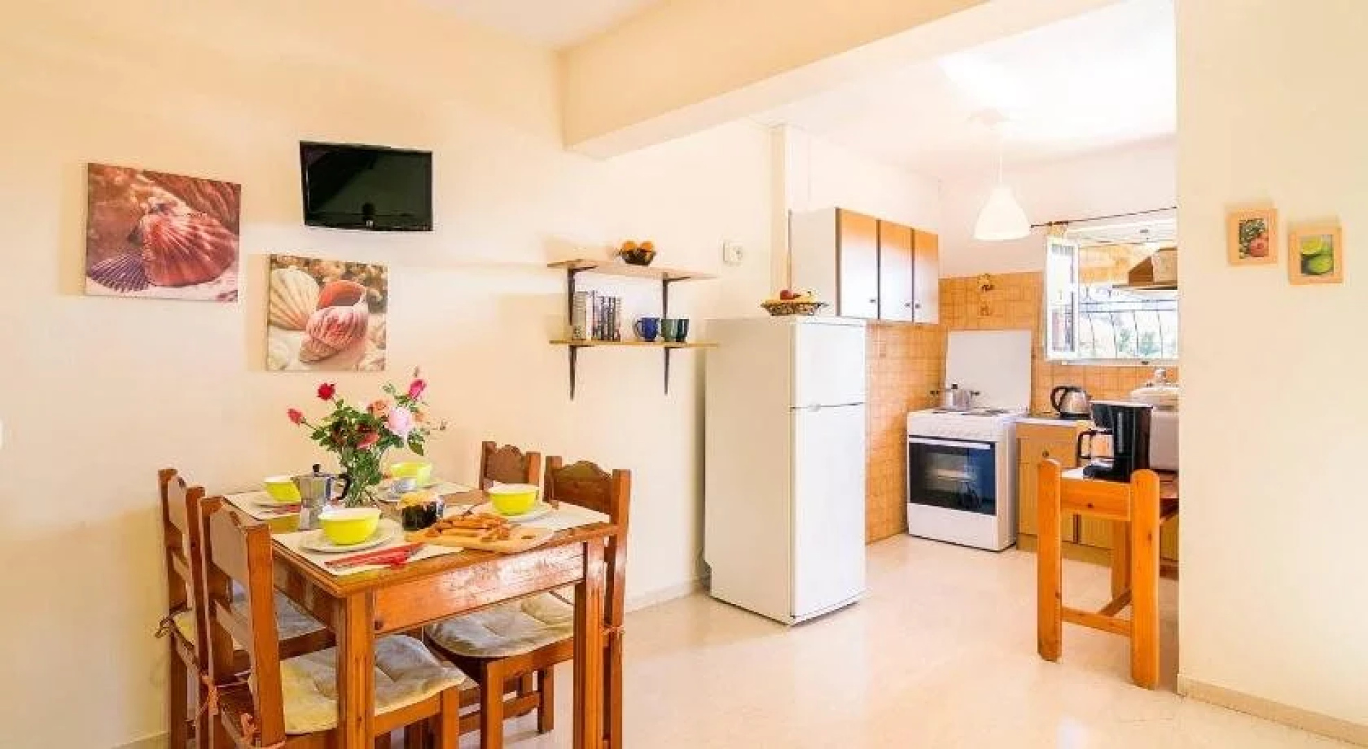 Danae Apartments