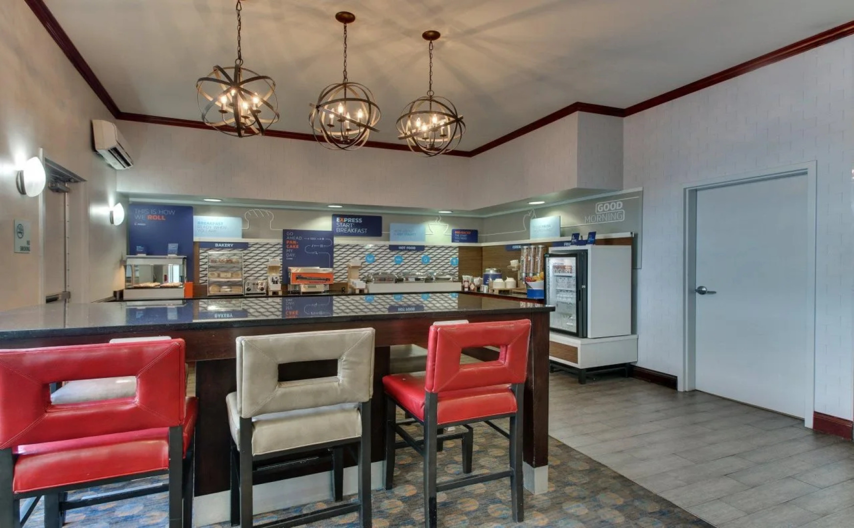 Holiday Inn Express & Suites Allentown West by IHG