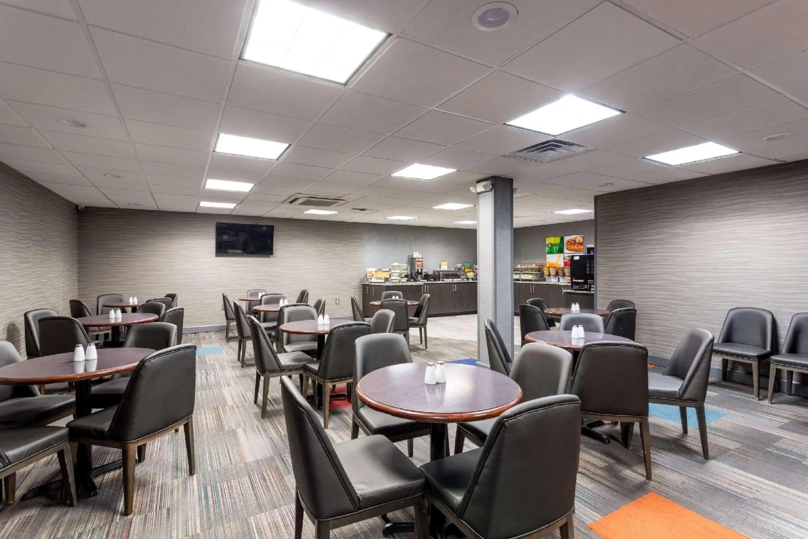 Comfort Inn & Suites Nashville Downtown – Stadium