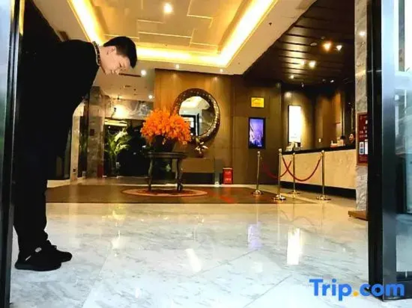 Huangting Lijing Hotel