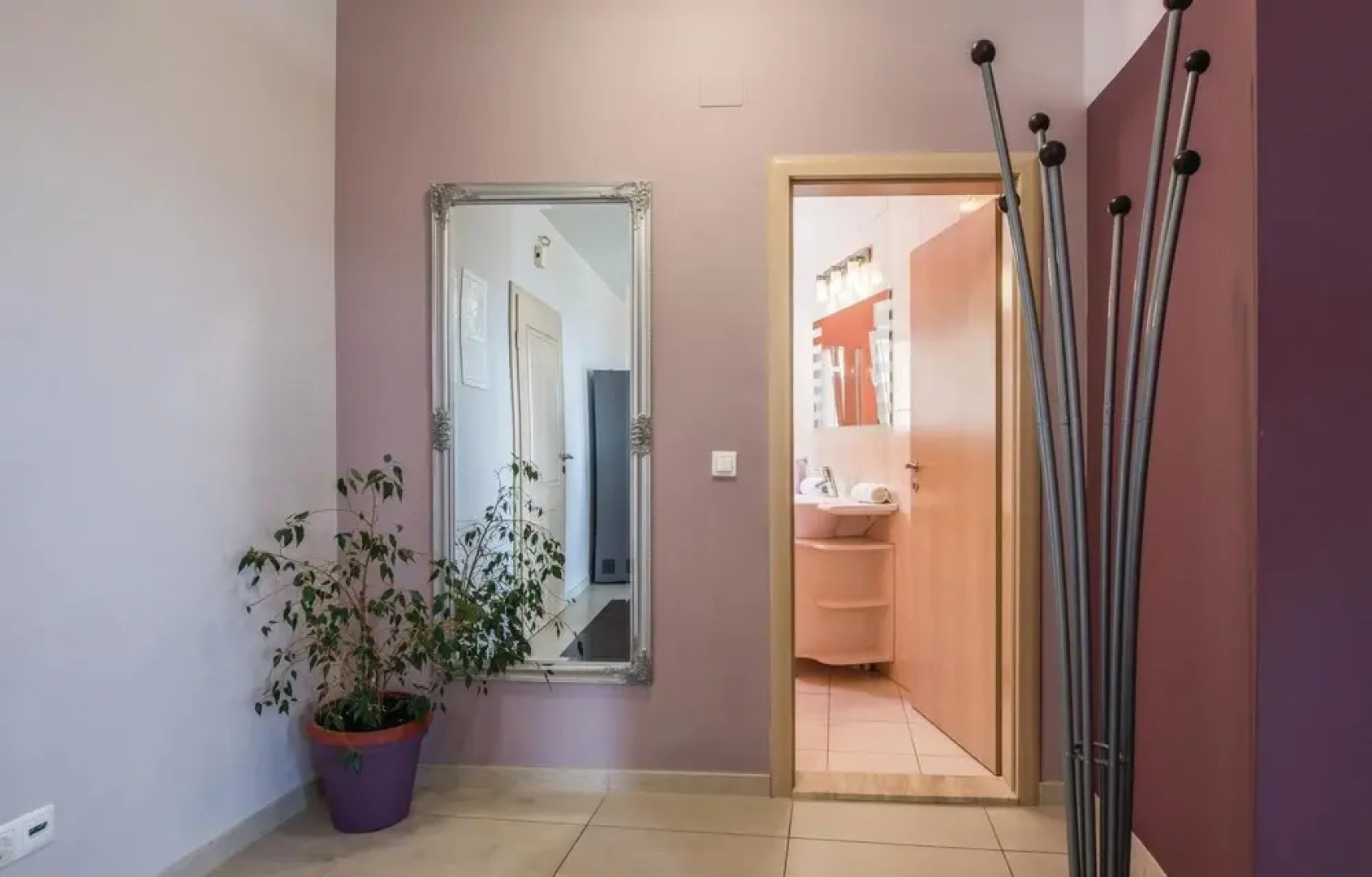 Awesome Home in Solin With Sauna, Wifi and 5 Bedrooms