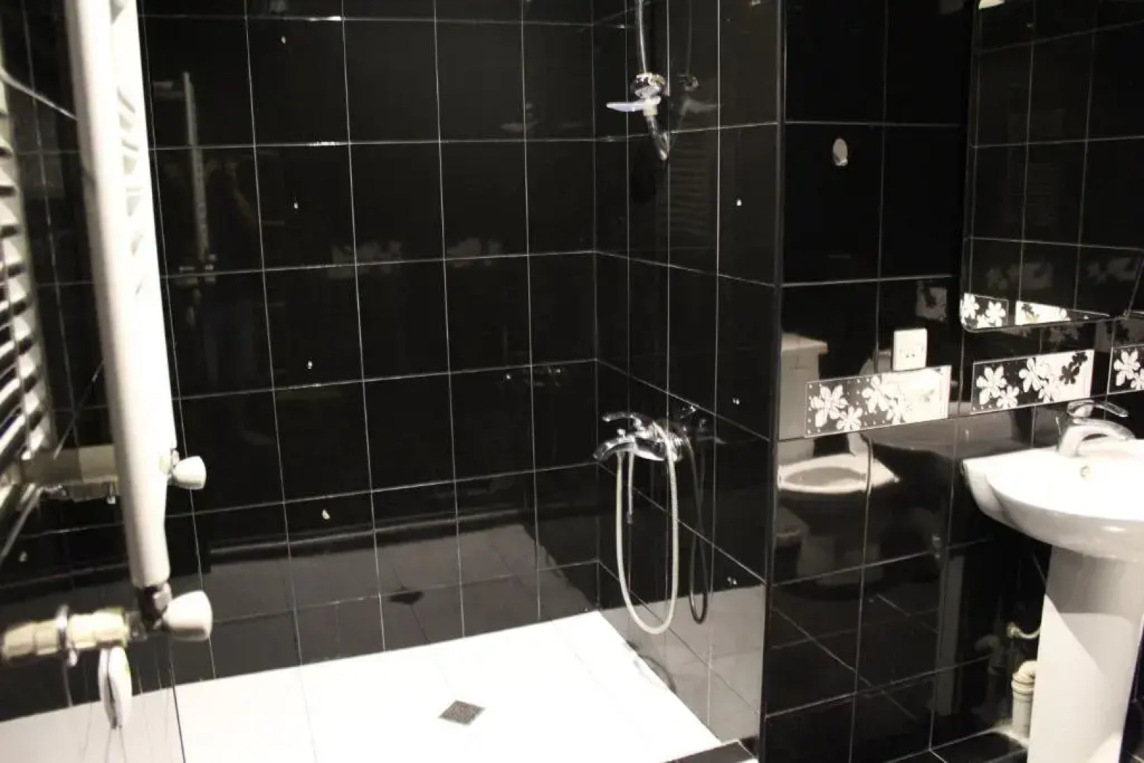 Flat With 3 Bedrooms