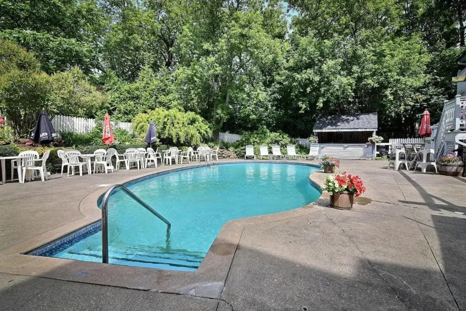 Auberge Lakeview Inn