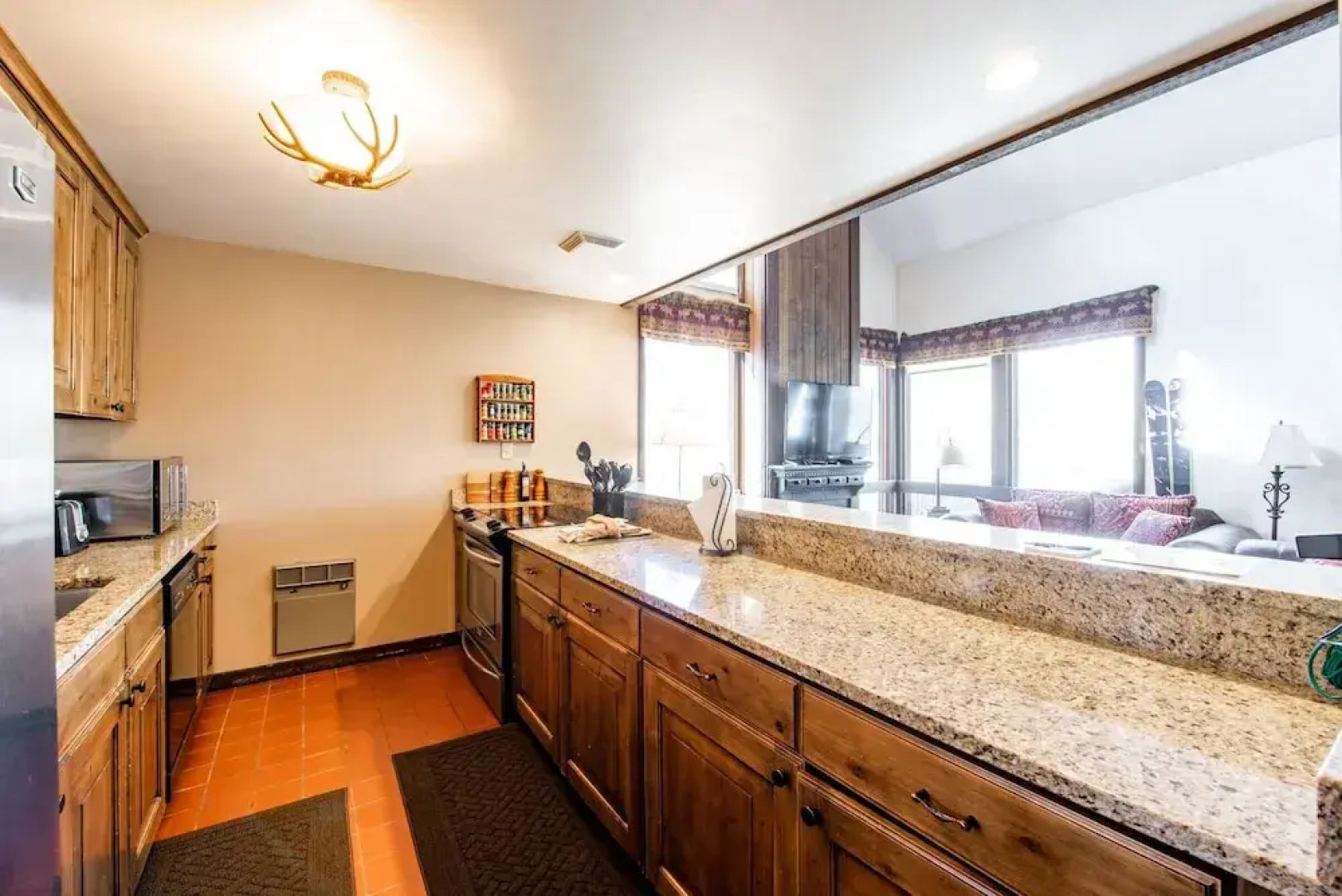 Three Kings Condo Near the Lifts by RedAwning