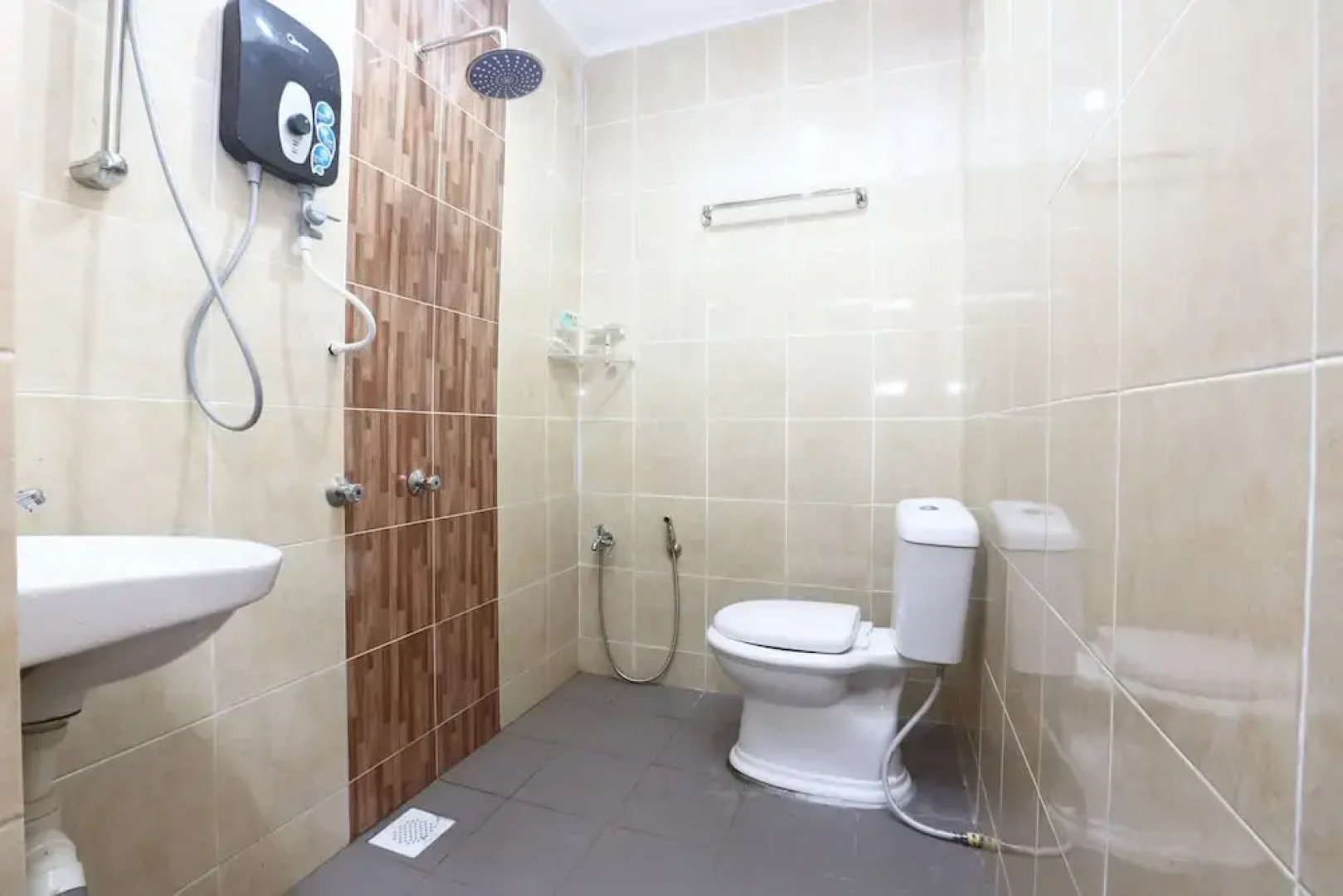 Super OYO 89771 Dane & Shue