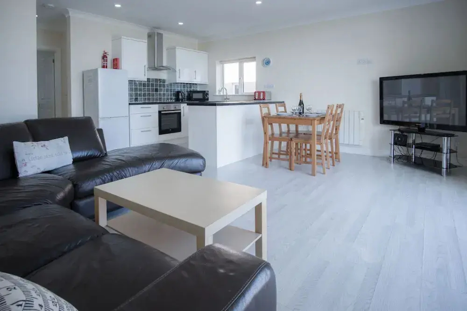 Seafarer - 2 Bedroom Apartment - Pendine