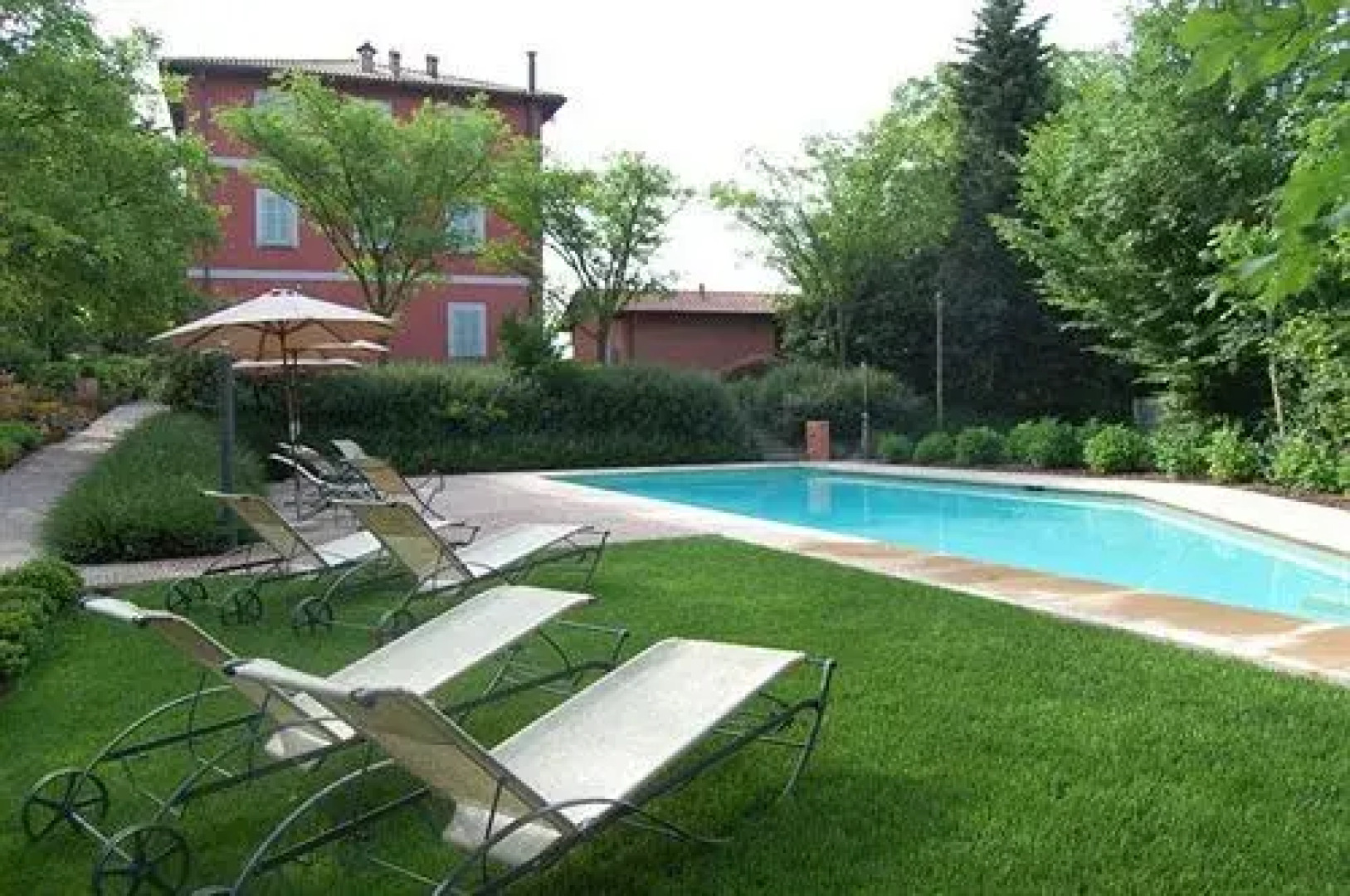 La California Relais