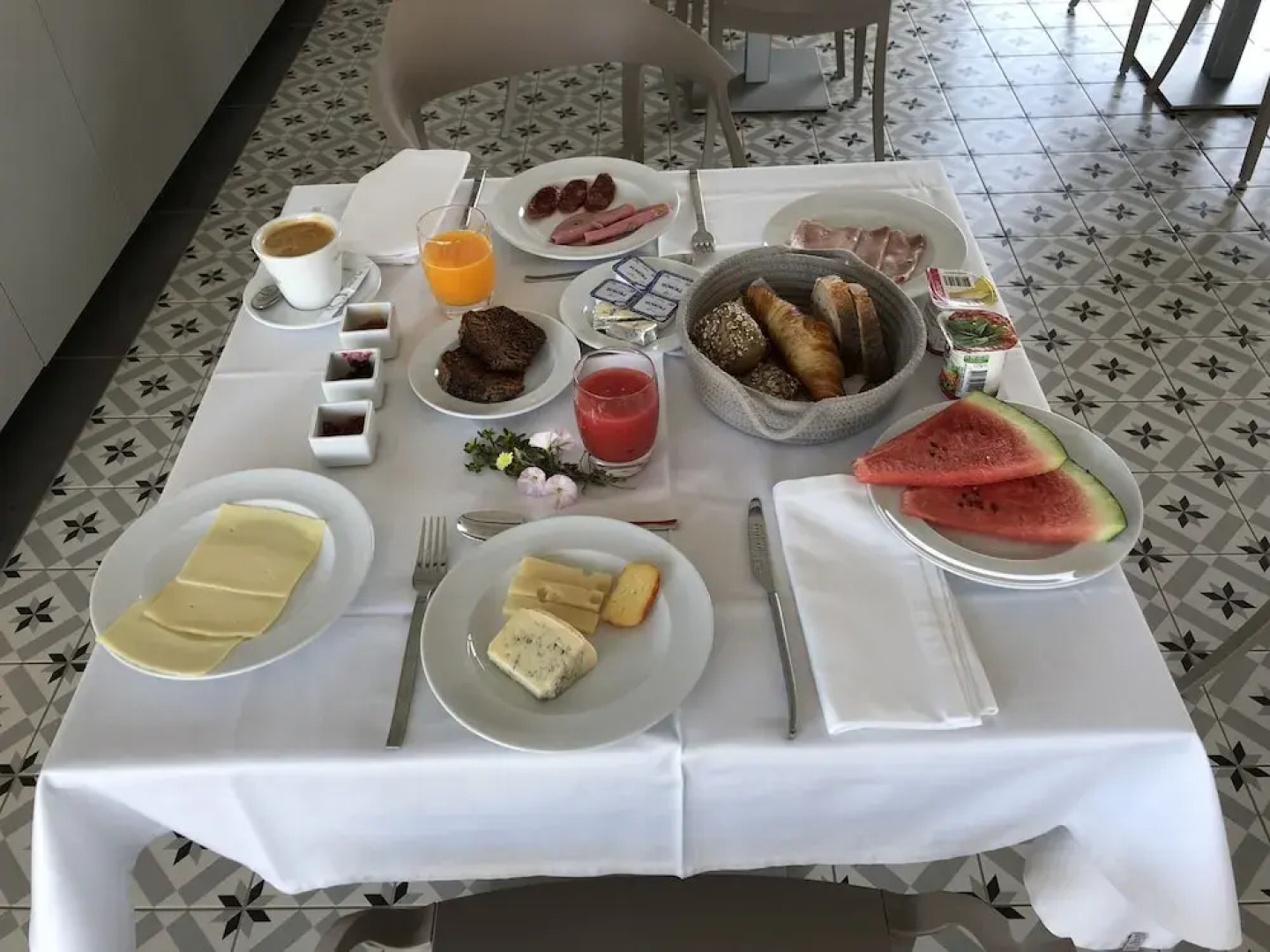 Mercedes Country House