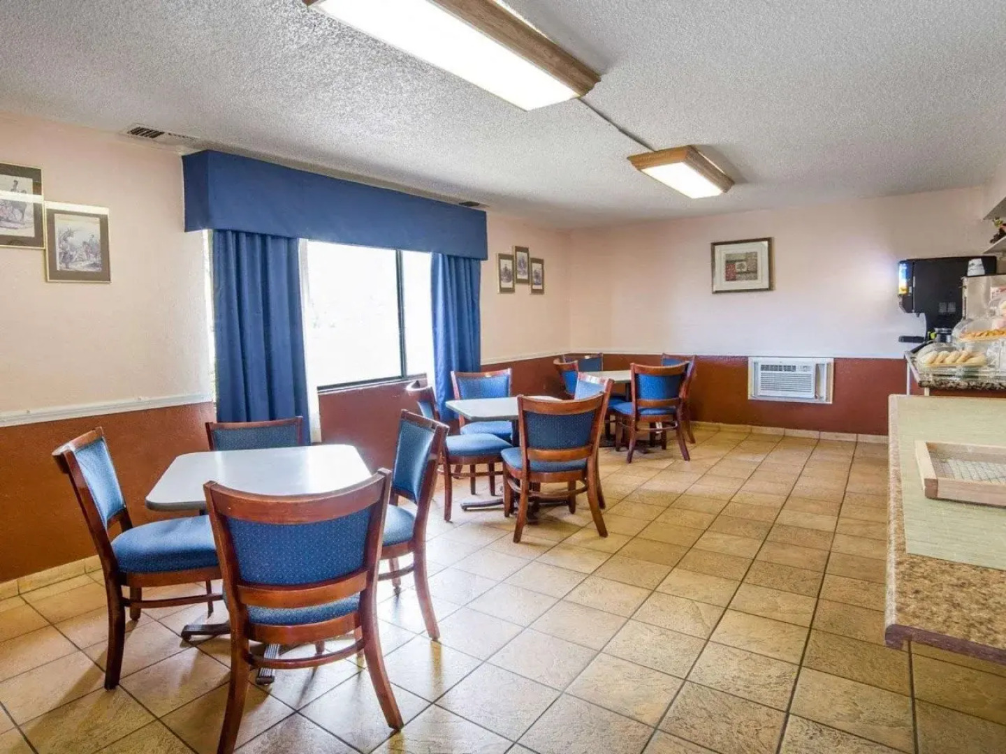 Rodeway Inn at Nevada State Capitol