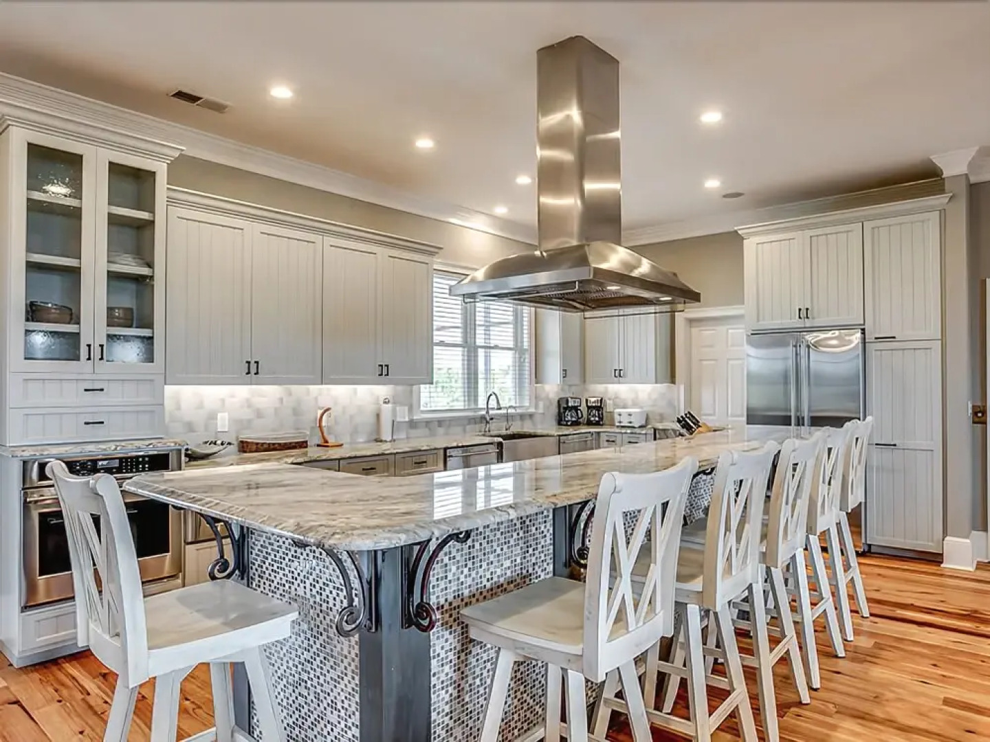 112 Tolater 8 Br Home by RedAwning