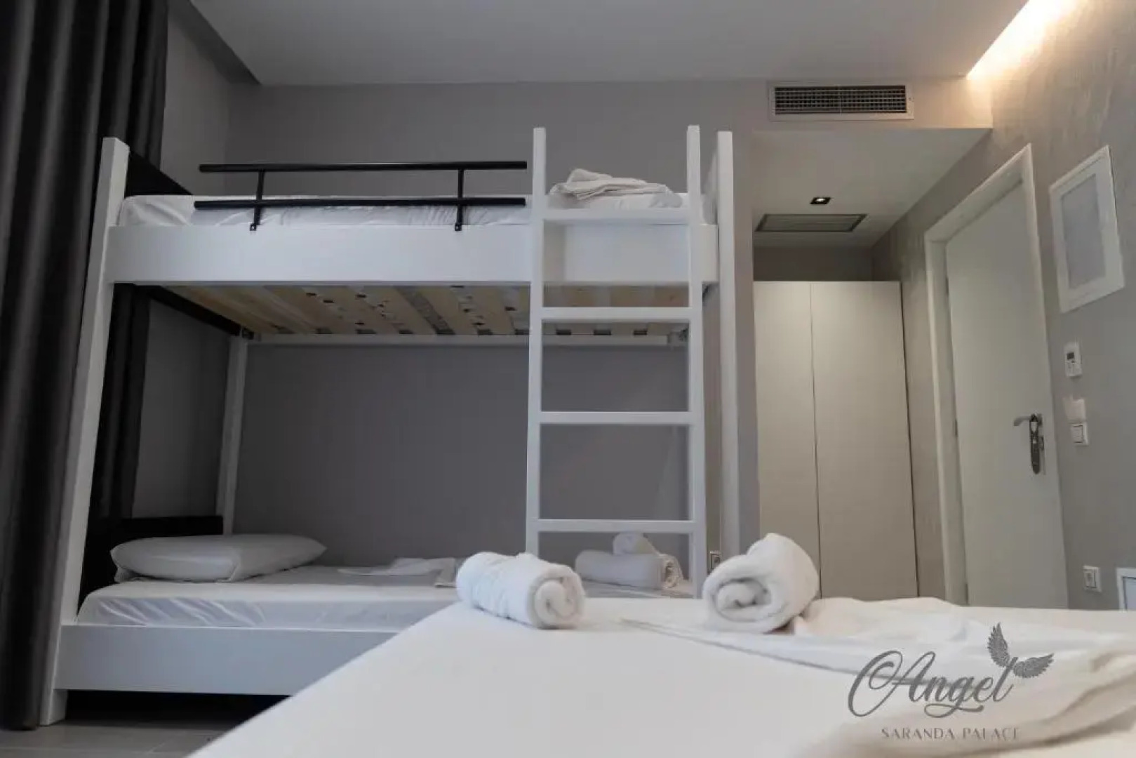 Angel Saranda Palace