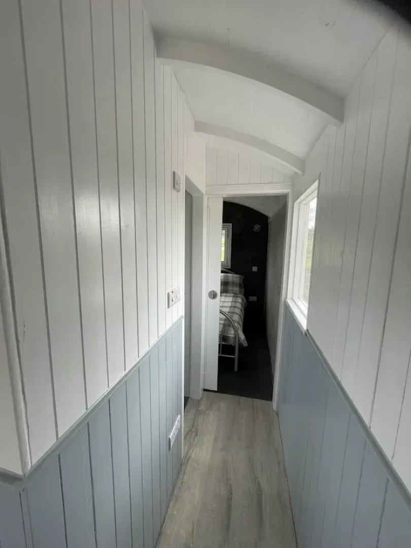 Acdc Glamping, Campervan , Caravan and Tent Resort