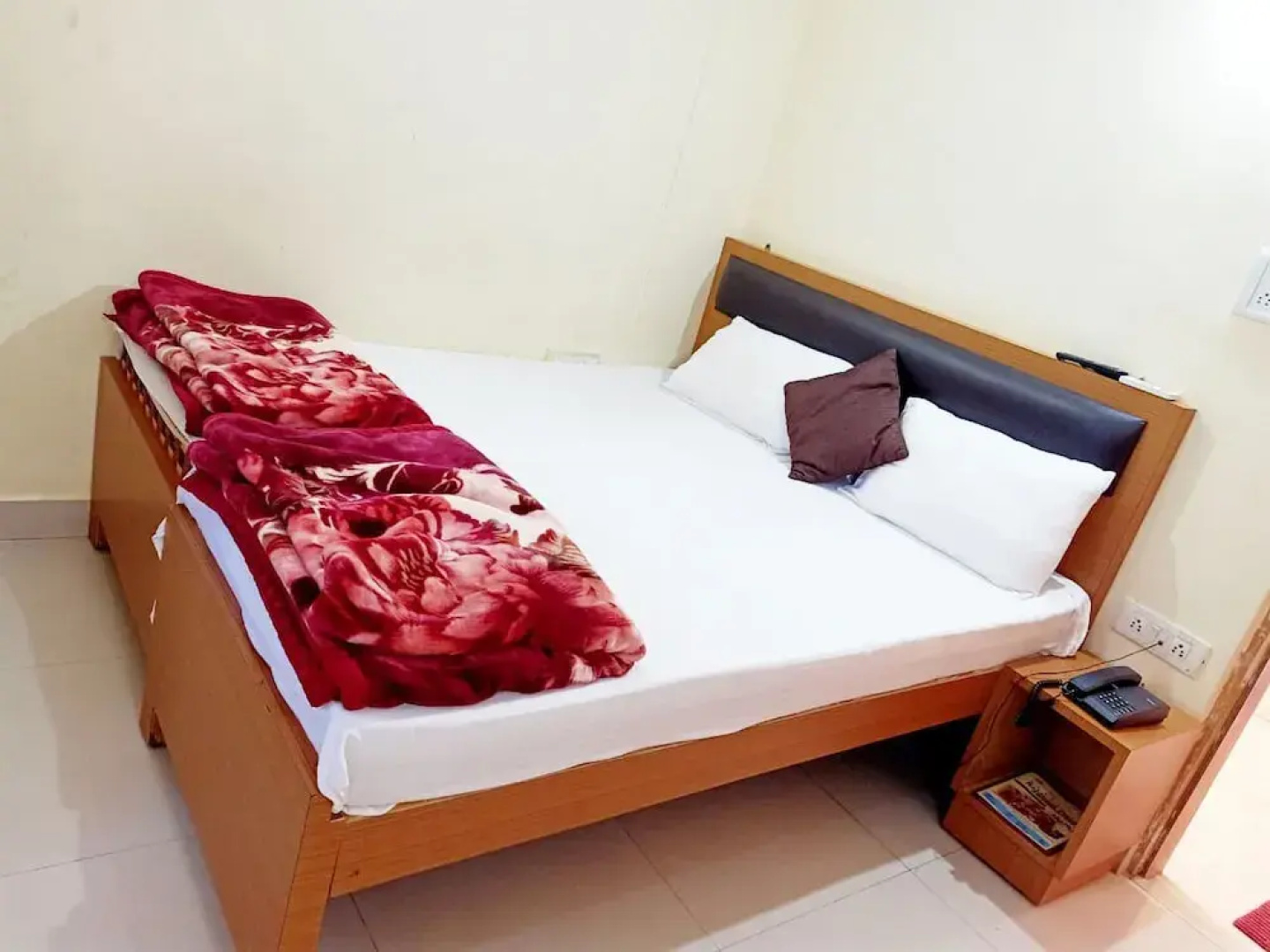 Hotel Rajdhani Plaza