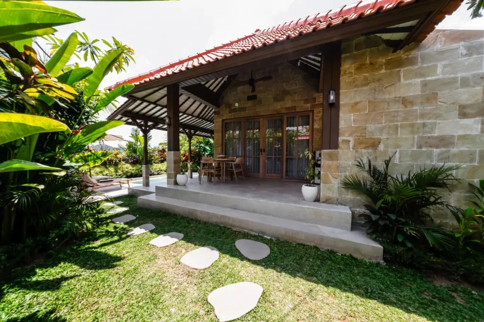 Nyaman Villas by EVDEkimi - Romantic escape among rice fields with Pool, Terrace