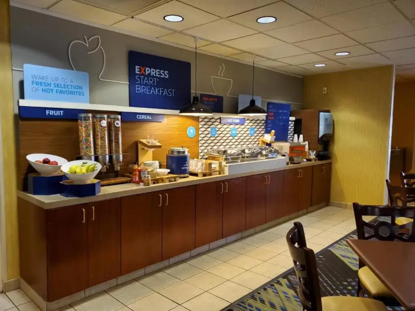 Holiday Inn Express & Suites Gahanna/Columbus Airport by IHG