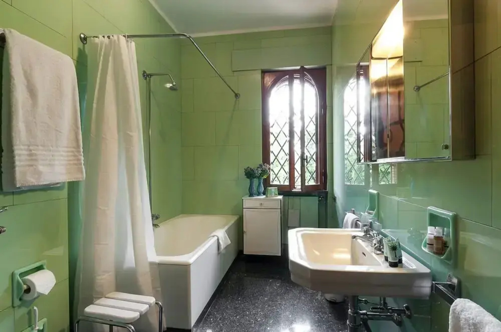 Near Rome Villa Pool Tennis Courts Perfect Family Reunion or Off-site Meeting